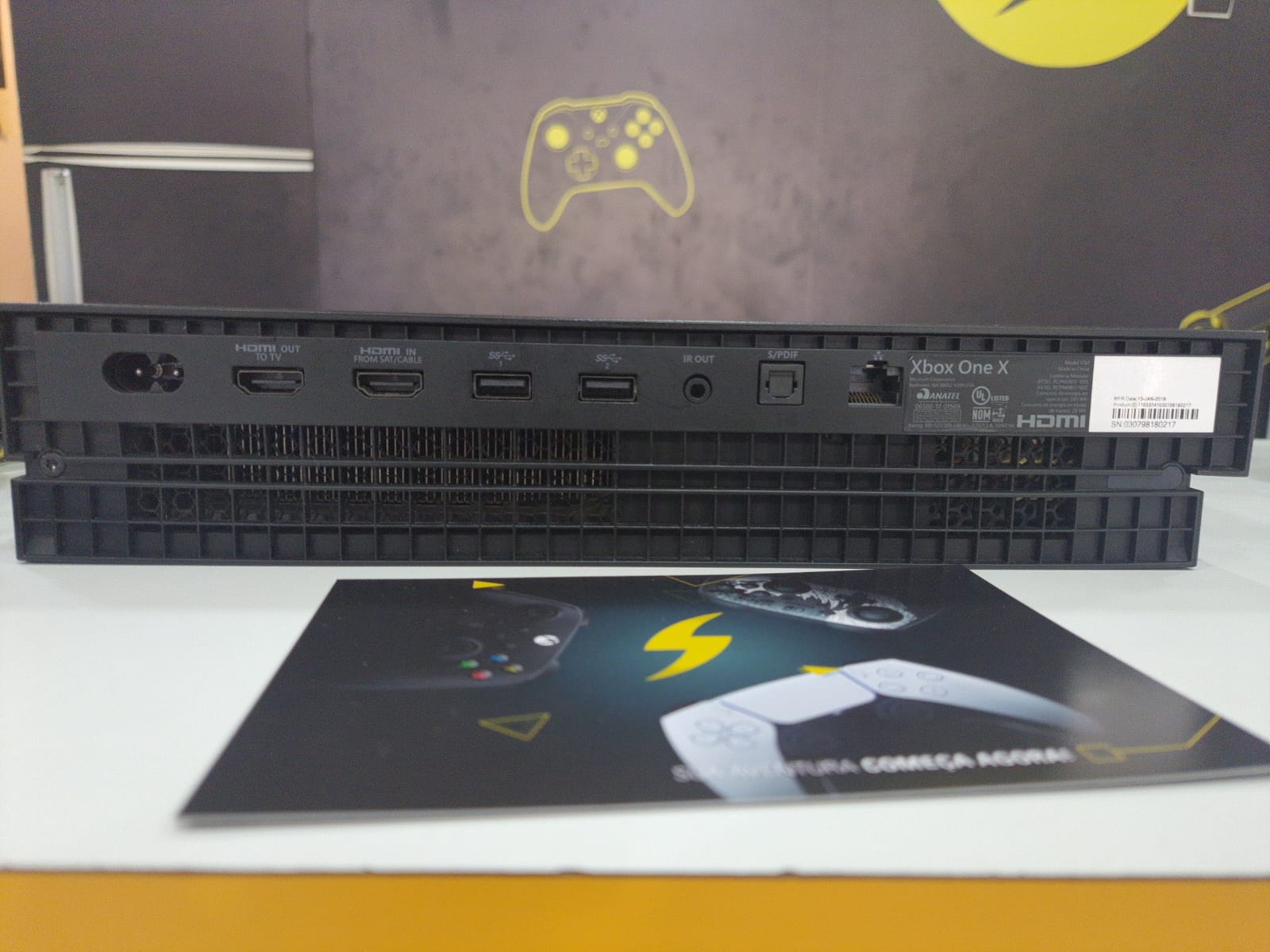 Xbox One S 1TB usado em perfeito estado